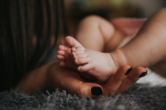 Top 10 Adorable Newborn Slippers and Booties That Keep Tiny Feet Warm