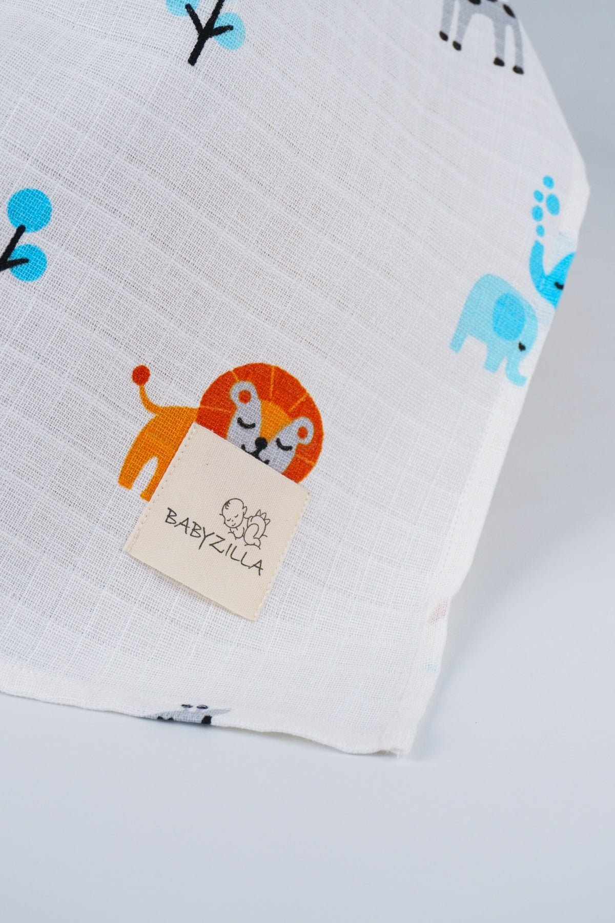 Safari Patterned Multi-Purpose Muslin Cover